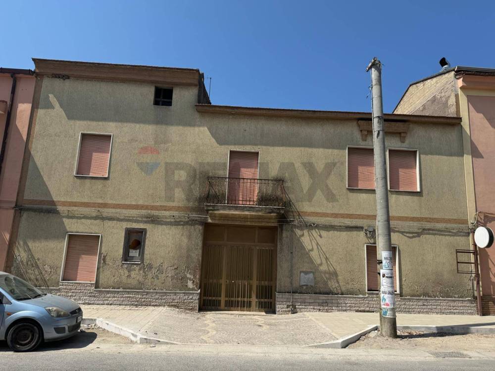 casa indipendente in vendita a Cancello ed Arnone