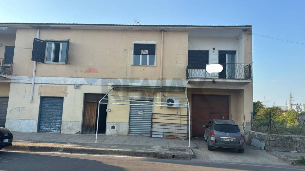 casa indipendente in vendita a Cancello ed Arnone