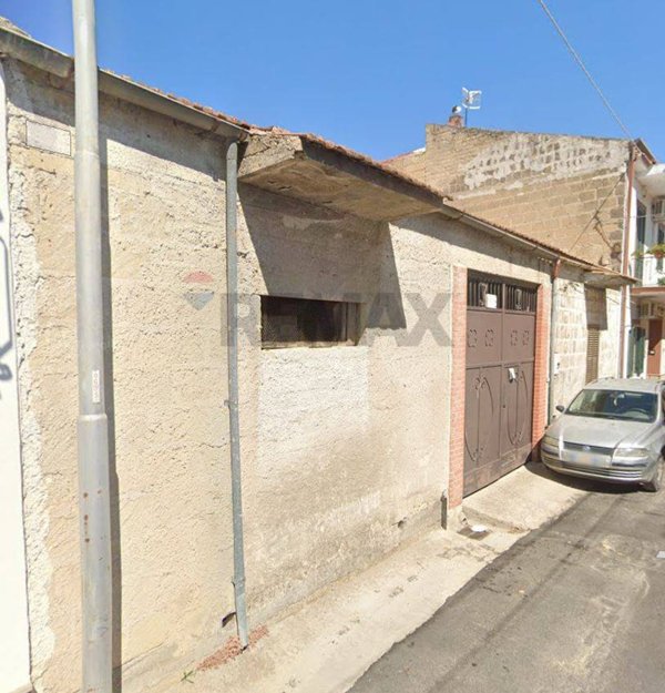casa indipendente in vendita a Cancello ed Arnone