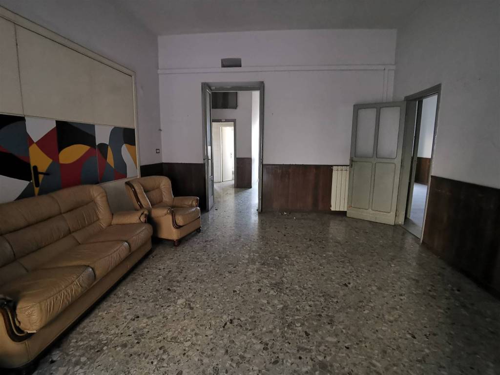 negozio in vendita a Capodrise