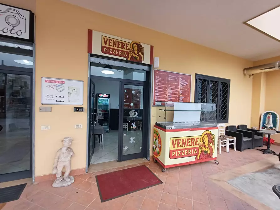 negozio in vendita a Capodrise
