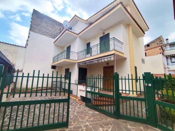 casa indipendente in vendita a Capodrise