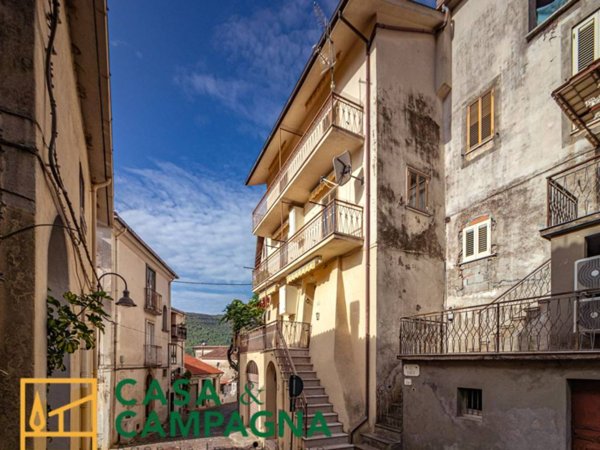 casa indipendente in vendita a Capriati a Volturno