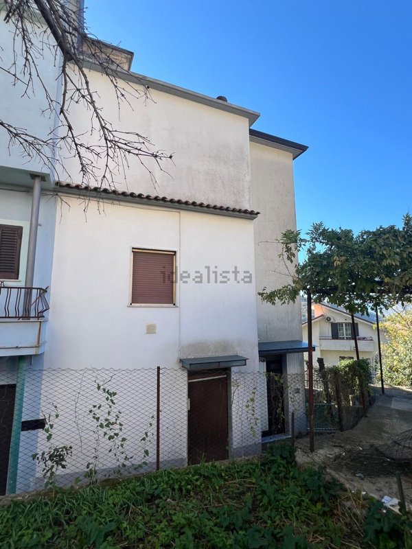 casa indipendente in vendita a Capriati a Volturno