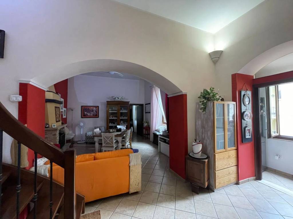 intera palazzina in vendita a Capua