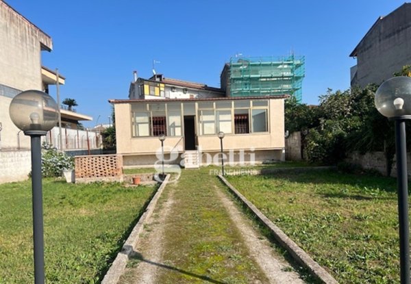 casa indipendente in vendita a Capua