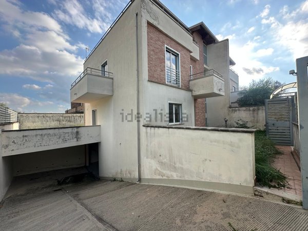 casa indipendente in vendita a Capua in zona Sant'Angelo in Formis