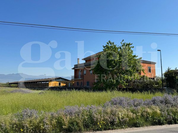 casa indipendente in vendita a Capua