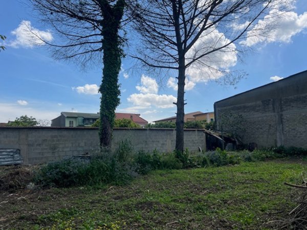 terreno edificabile in vendita a Capua