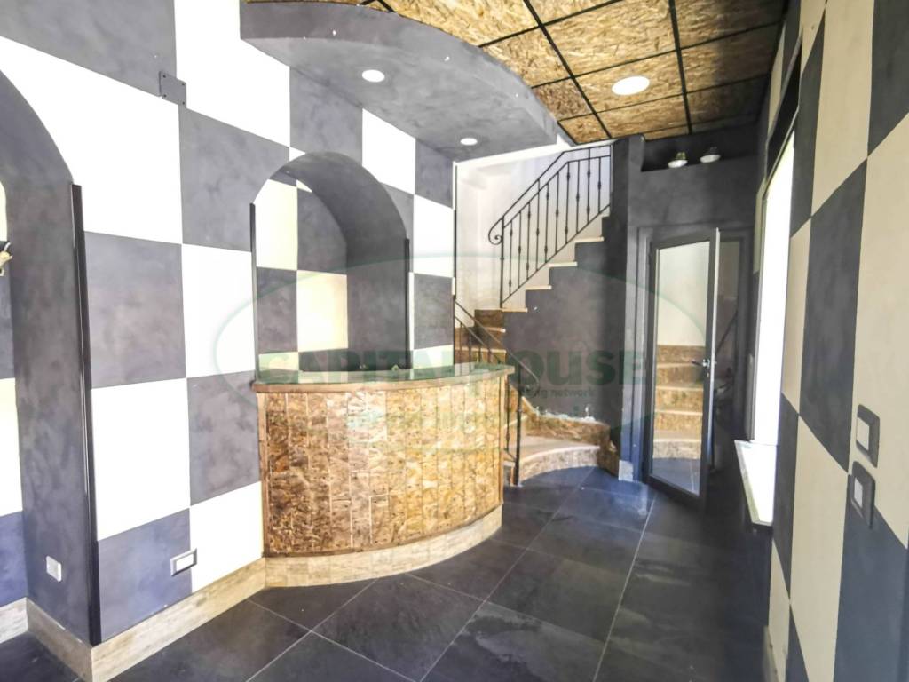 intera palazzina in vendita a Capua