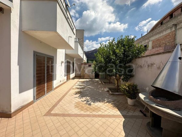 casa indipendente in vendita a Capua in zona Sant'Angelo in Formis
