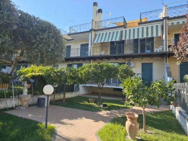 casa indipendente in vendita a Capua