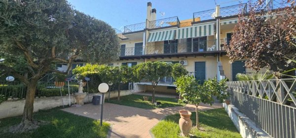 casa indipendente in vendita a Capua