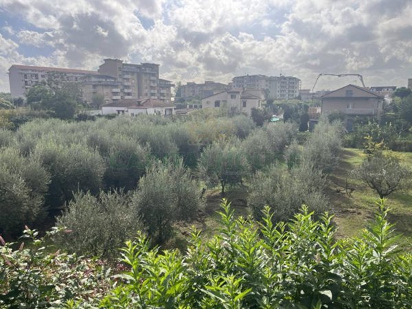 terreno edificabile in vendita a Capua