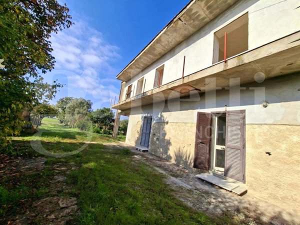 casa indipendente in vendita a Capua