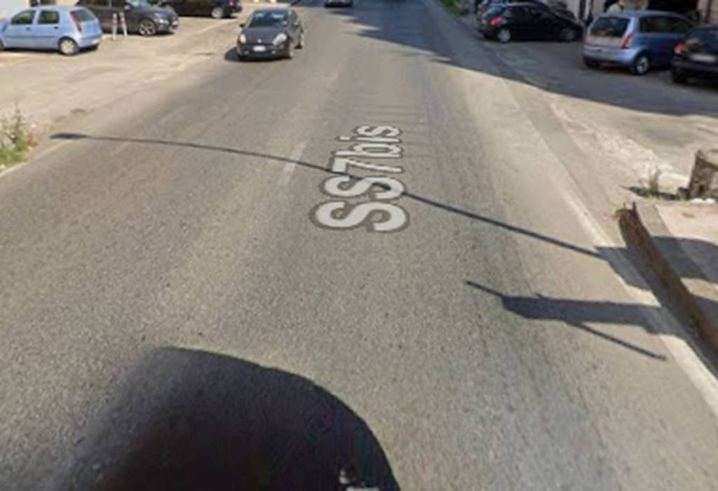 locale commerciale in vendita a Capua