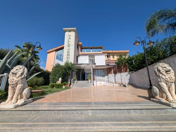 negozio in vendita a Capua in zona Sant'Angelo in Formis