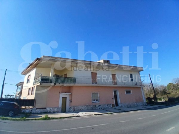 casa indipendente in vendita a Capua