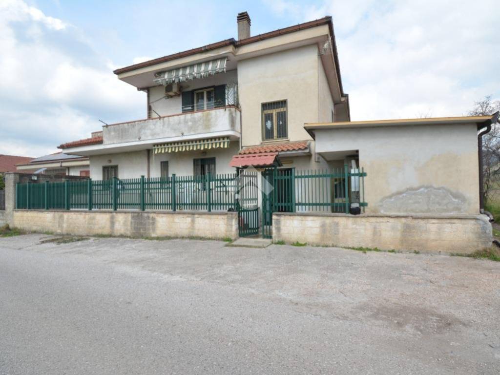 appartamento in vendita a Capua in zona Sant'Angelo in Formis