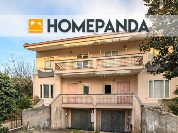 casa indipendente in vendita a Capua