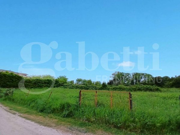 terreno edificabile in vendita a Capua