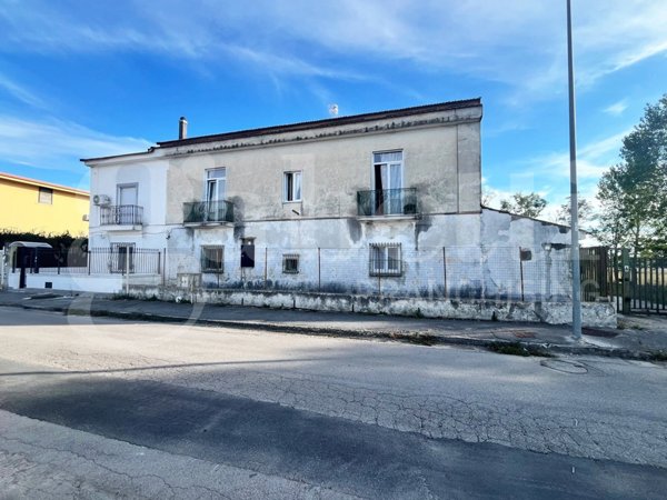 casa indipendente in vendita a Capua