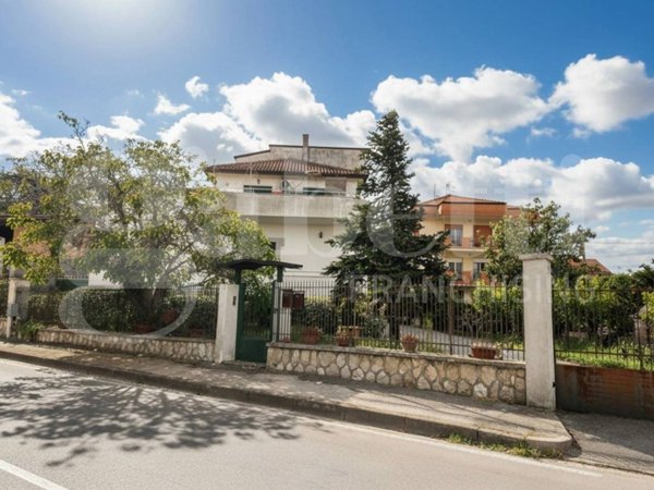 casa indipendente in vendita a Capua