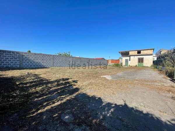 terreno in vendita a Capua