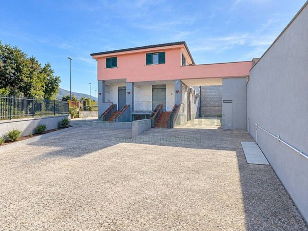 casa indipendente in vendita a Capua