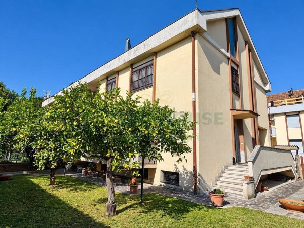casa indipendente in vendita a Capua