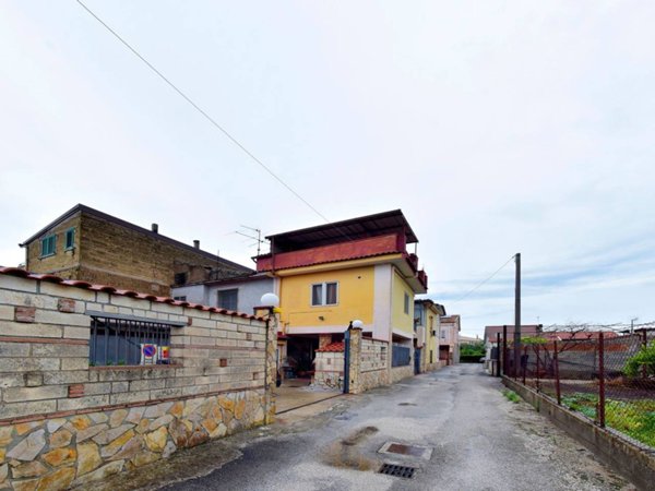 casa indipendente in vendita a Capua in zona Sant'Angelo in Formis