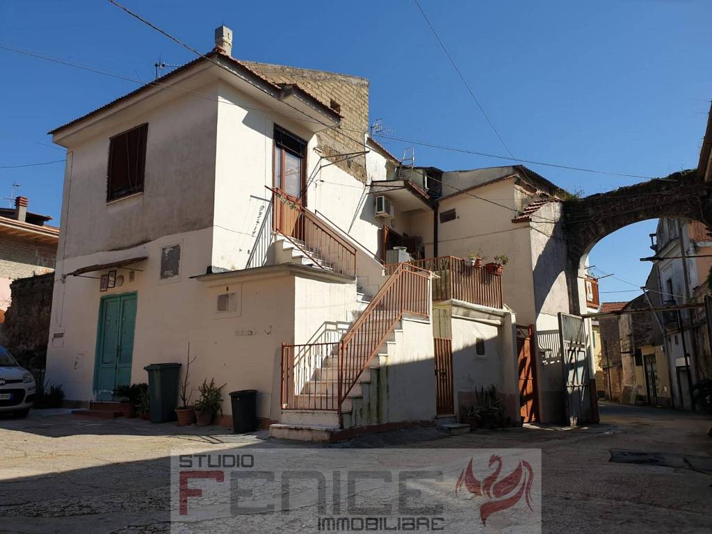 casa indipendente in vendita a Carinaro