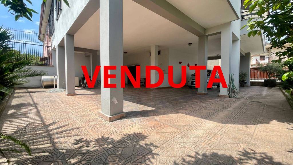casa indipendente in vendita a Carinaro