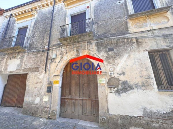 casa indipendente in vendita a Carinola in zona Santa Croce