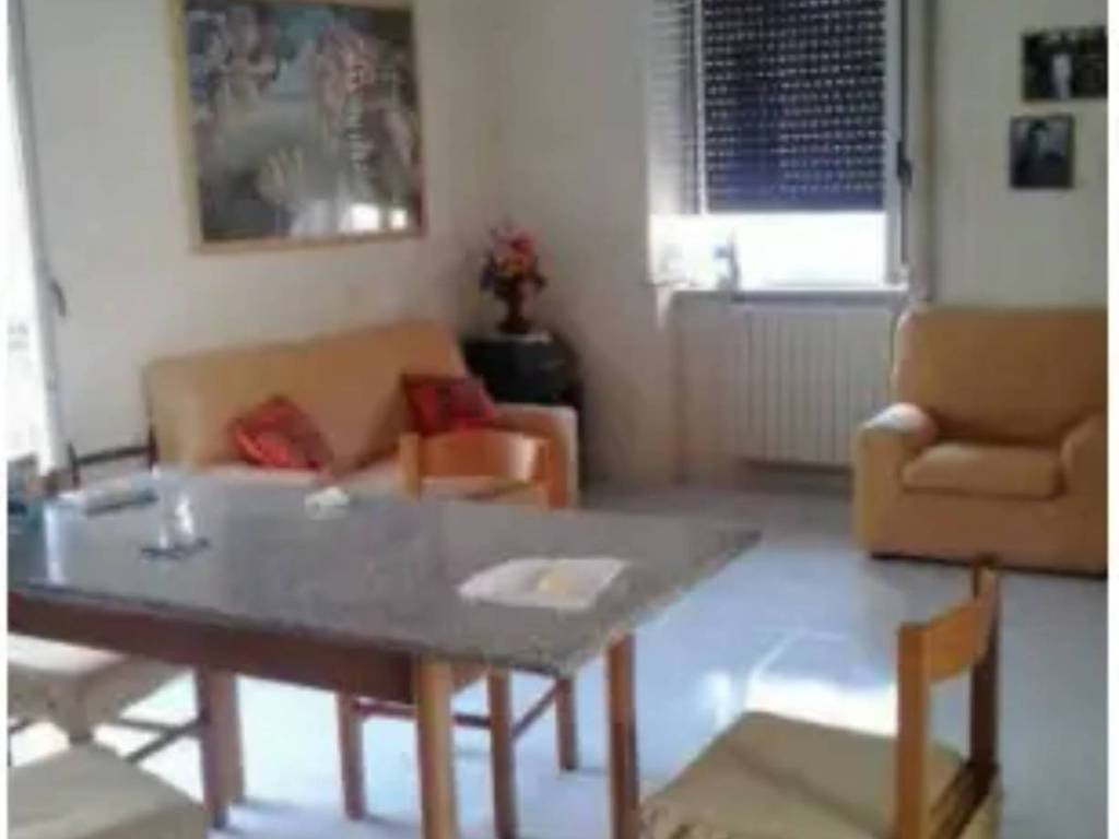 casa indipendente in vendita a Carinola in zona Casale