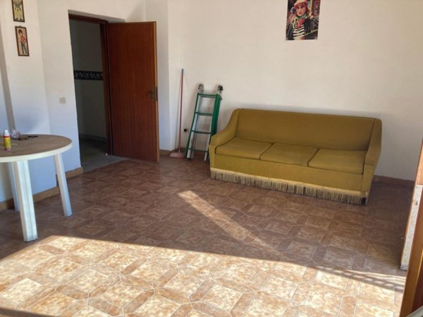 casa indipendente in vendita a Carinola in zona Santa Croce