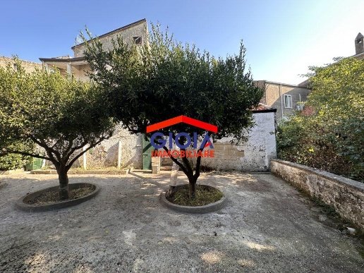 casa indipendente in vendita a Carinola in zona Casanova