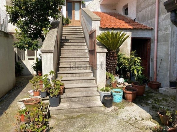 appartamento in vendita a Carinola in zona Casale