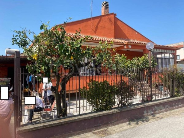 casa indipendente in vendita a Carinola in zona Nocelleto