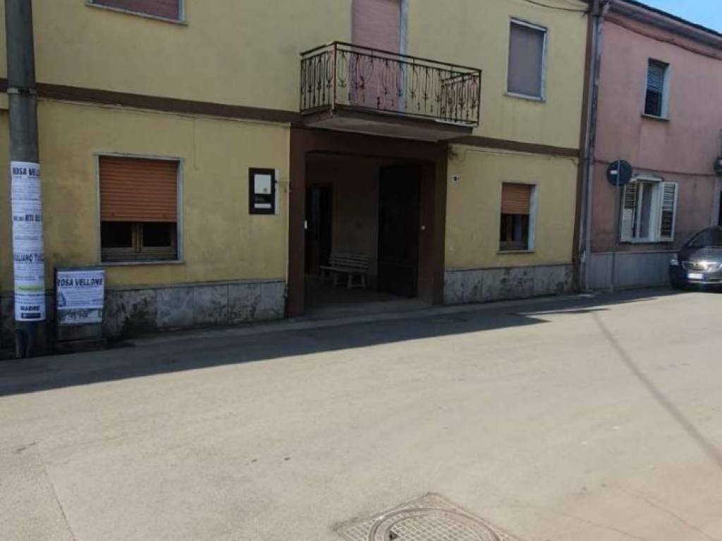 casa indipendente in vendita a Carinola in zona Nocelleto