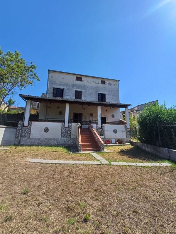 appartamento in vendita a Carinola in zona Casanova