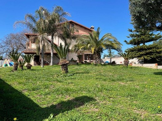 casa indipendente in vendita a Carinola in zona Nocelleto