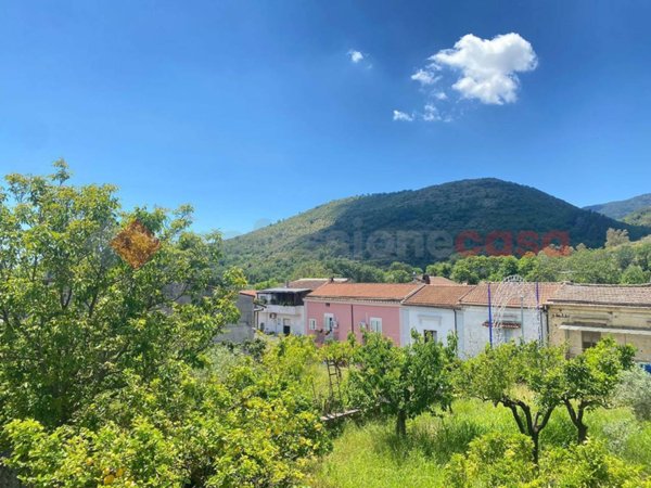 casa indipendente in vendita a Carinola in zona Casanova