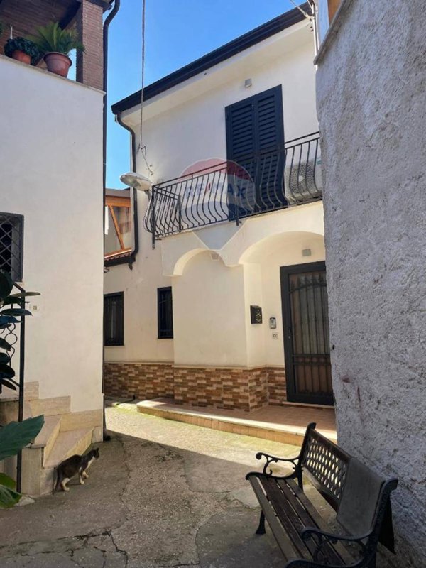 appartamento in vendita a Carinola in zona Casanova