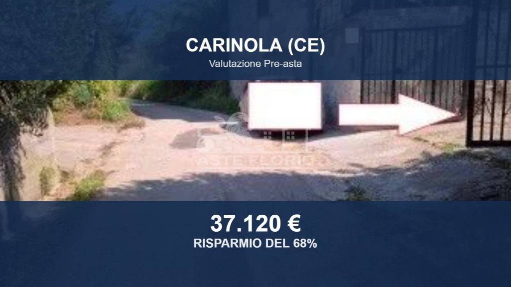 casa indipendente in vendita a Carinola in zona Croce di Casale