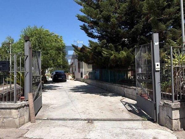 casa indipendente in vendita a Carinola in zona Ventaroli