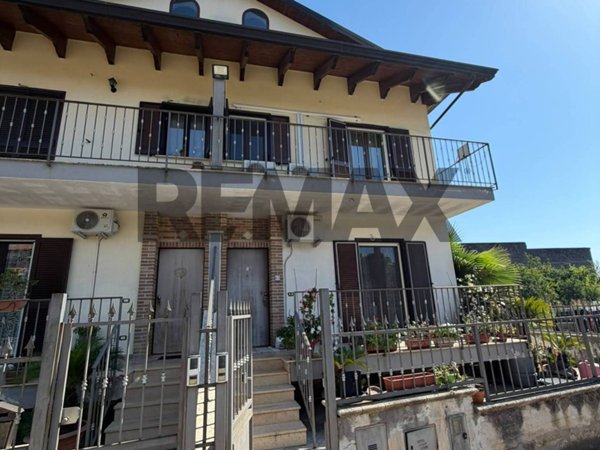 casa indipendente in vendita a Carinola in zona Nocelleto