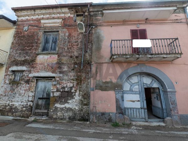 casa indipendente in vendita a Carinola in zona Nocelleto