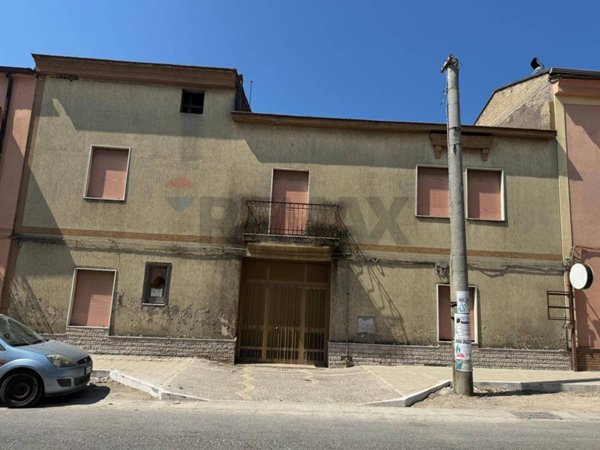 casa indipendente in vendita a Carinola in zona Nocelleto