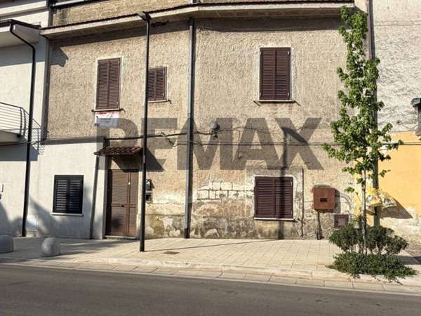 casa indipendente in vendita a Carinola in zona Nocelleto